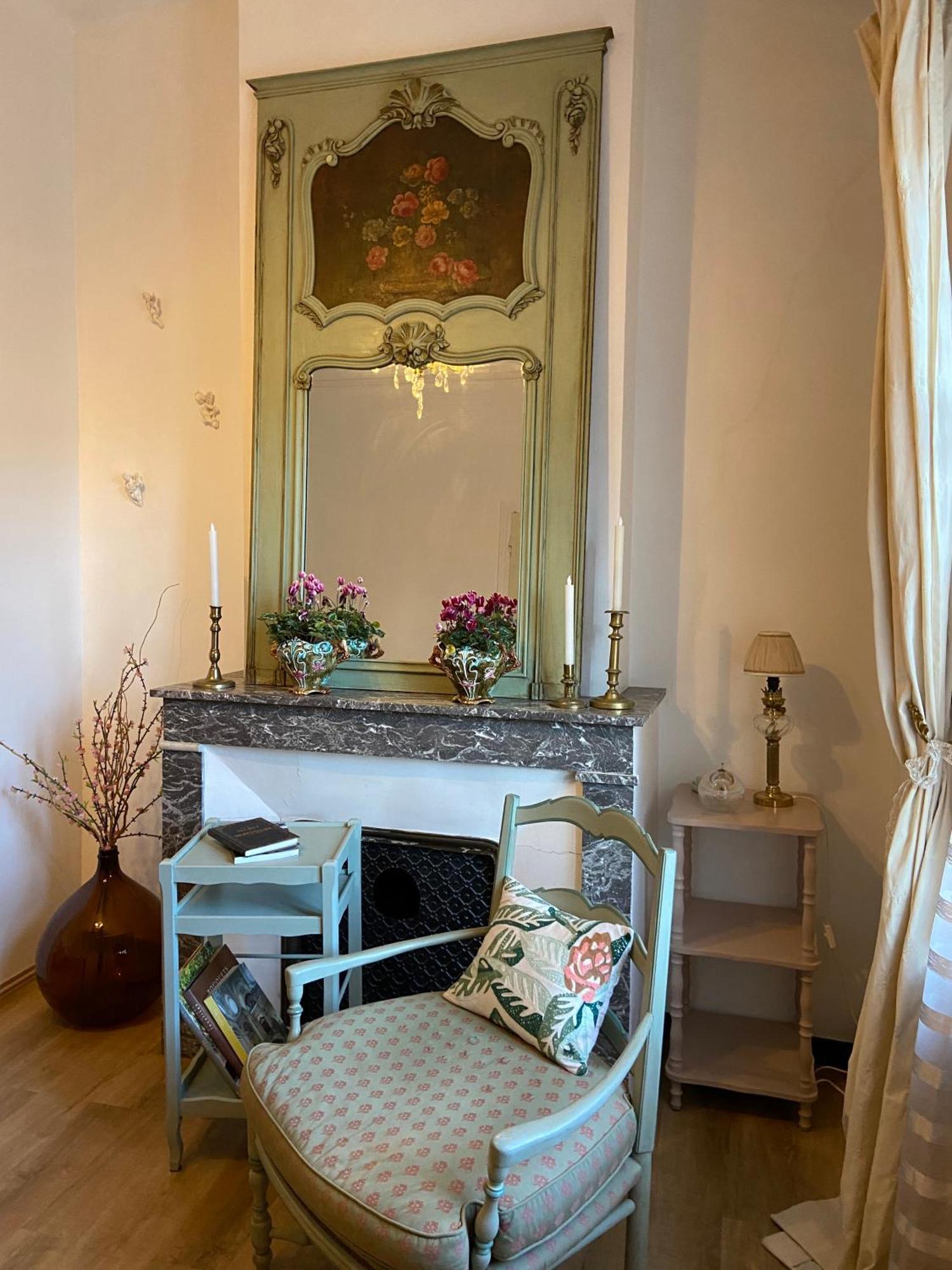 Maison 1823 - Suites De Charme A Garons Kültér fotó