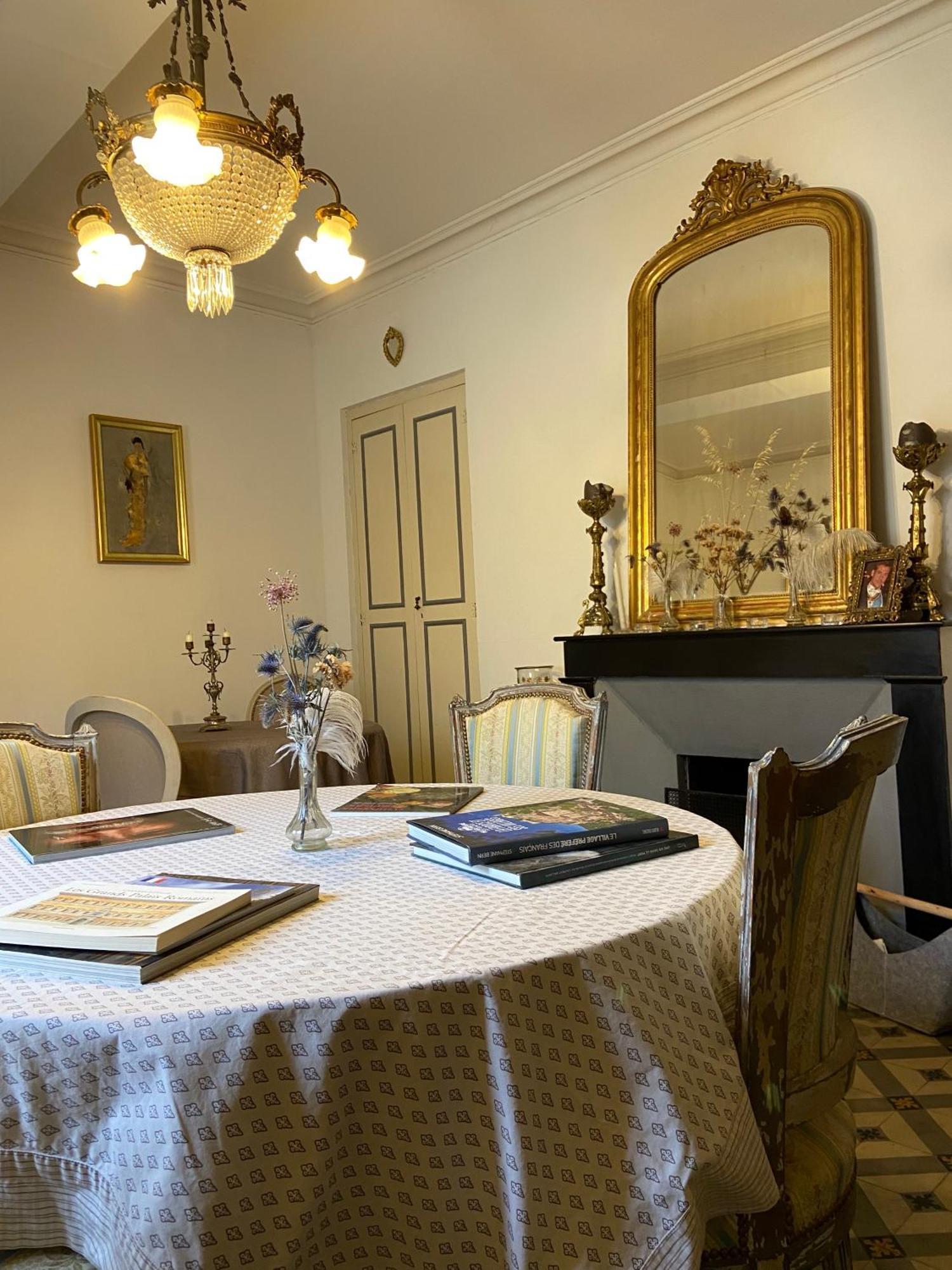 Maison 1823 - Suites De Charme A Garons Kültér fotó
