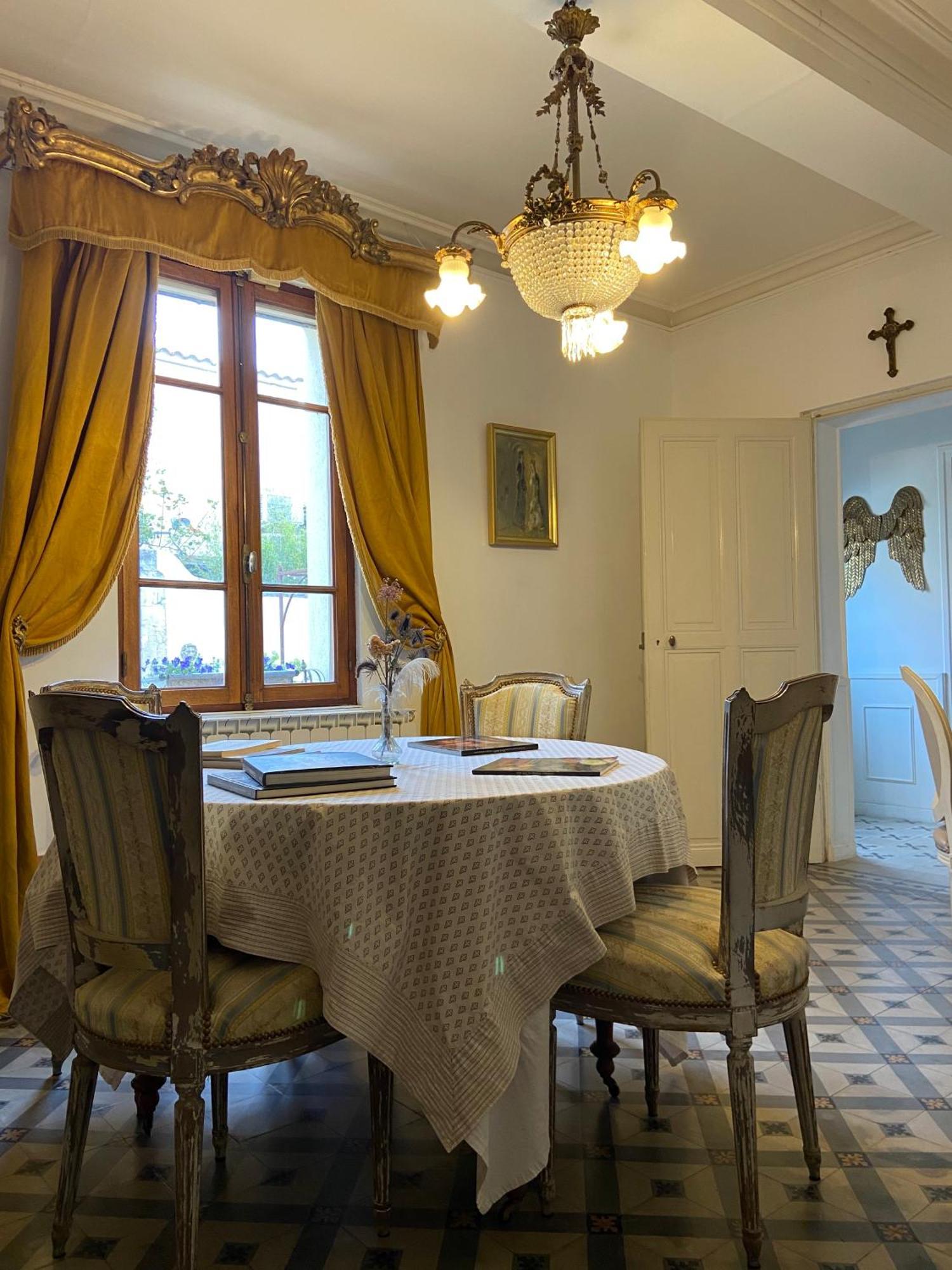 Maison 1823 - Suites De Charme A Garons Kültér fotó